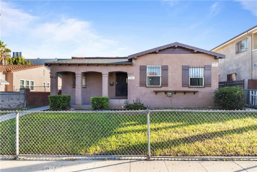 1120 W 85th