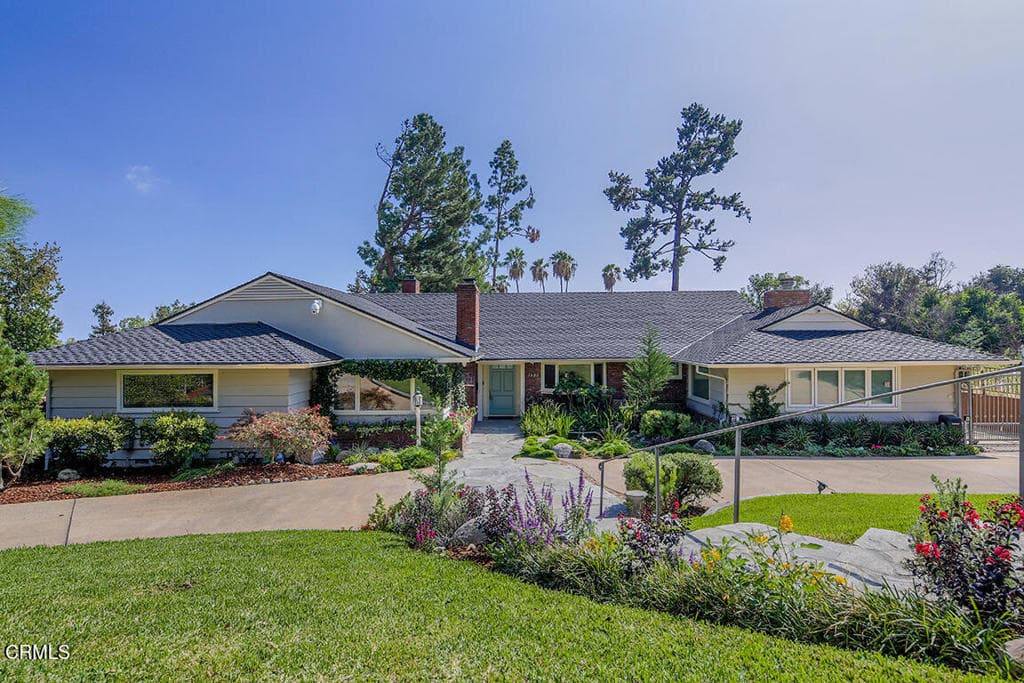 1390 E Palm Street