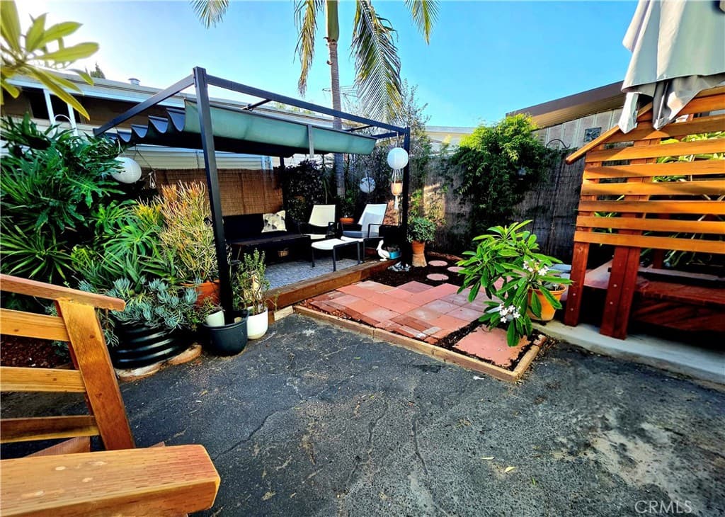 6249 E Emerald Cove 150