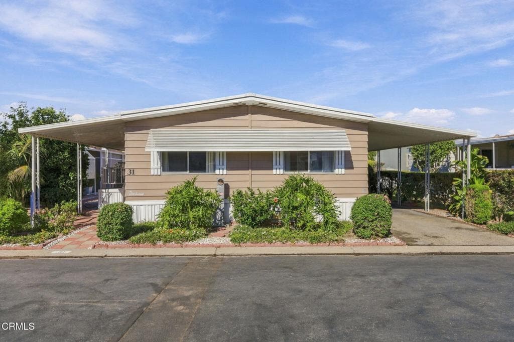 500 W Santa Maria Street 31