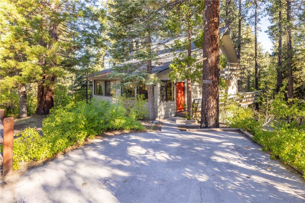 43320 Sand Canyon