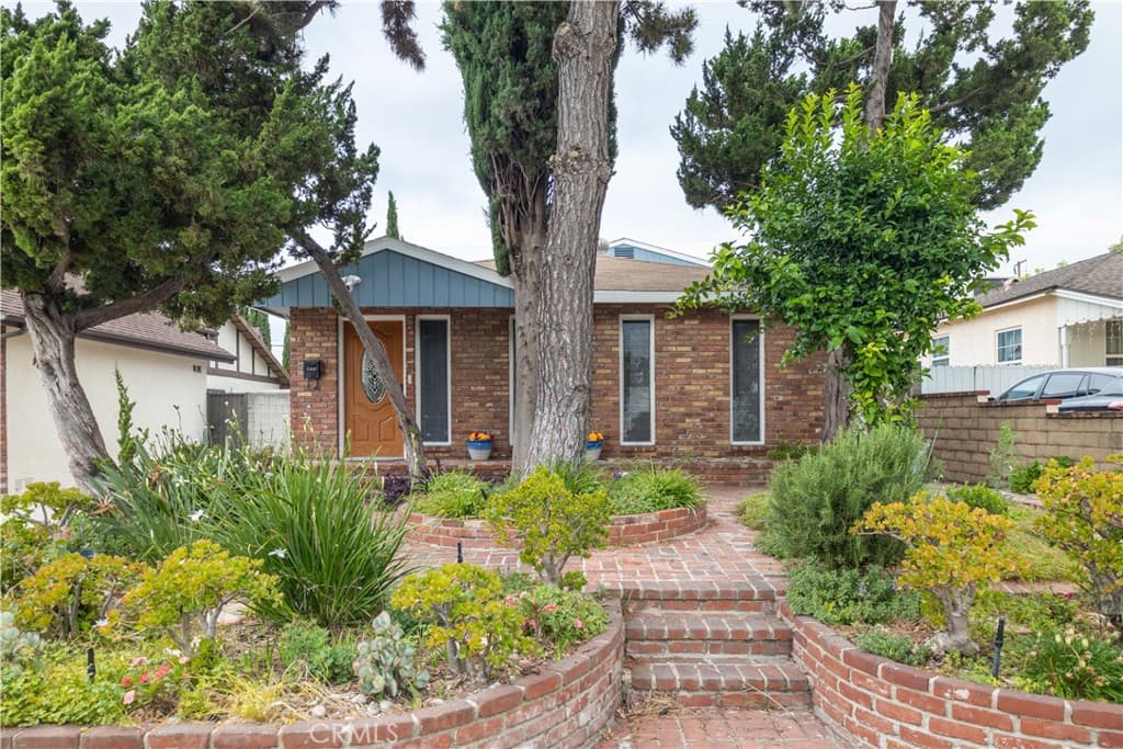 405 N Brighton