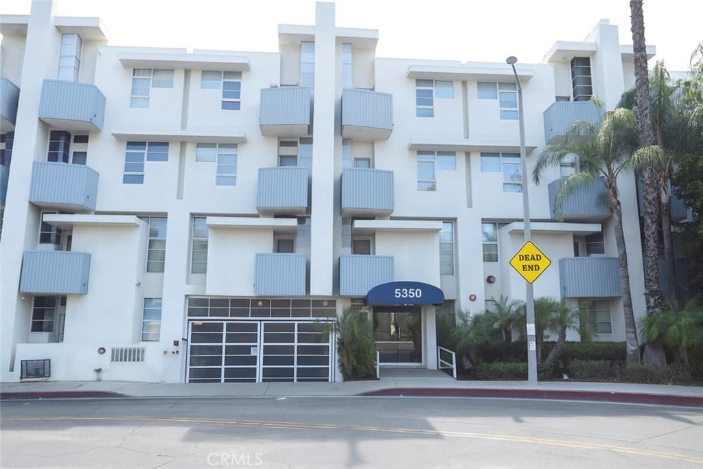 5350 White Oak Avenue 105
