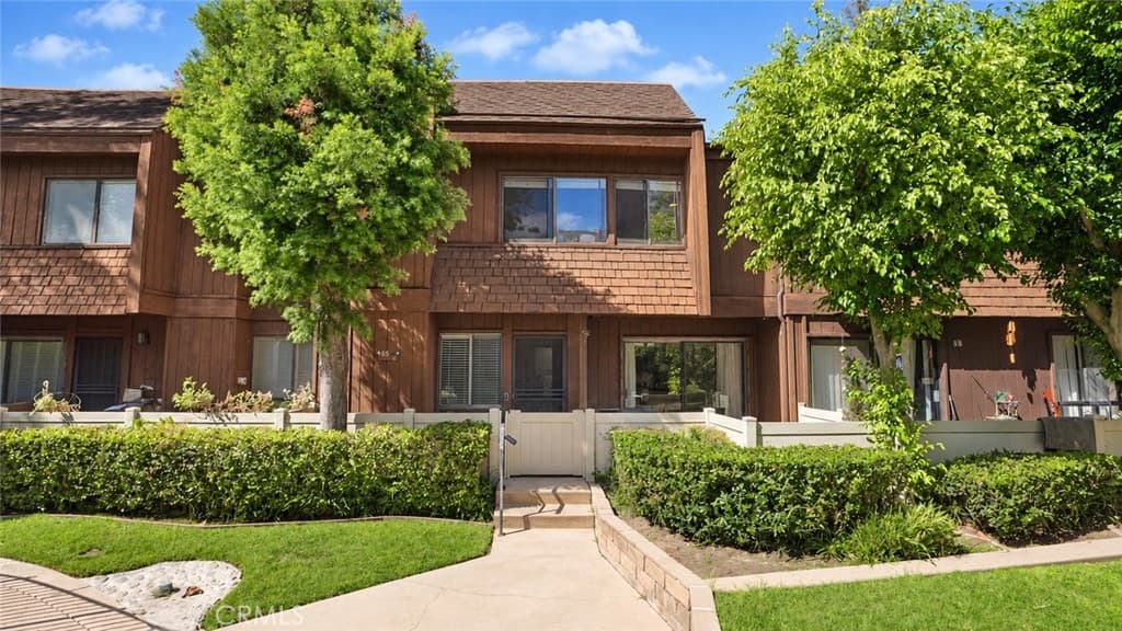 455 W Duarte Road 4