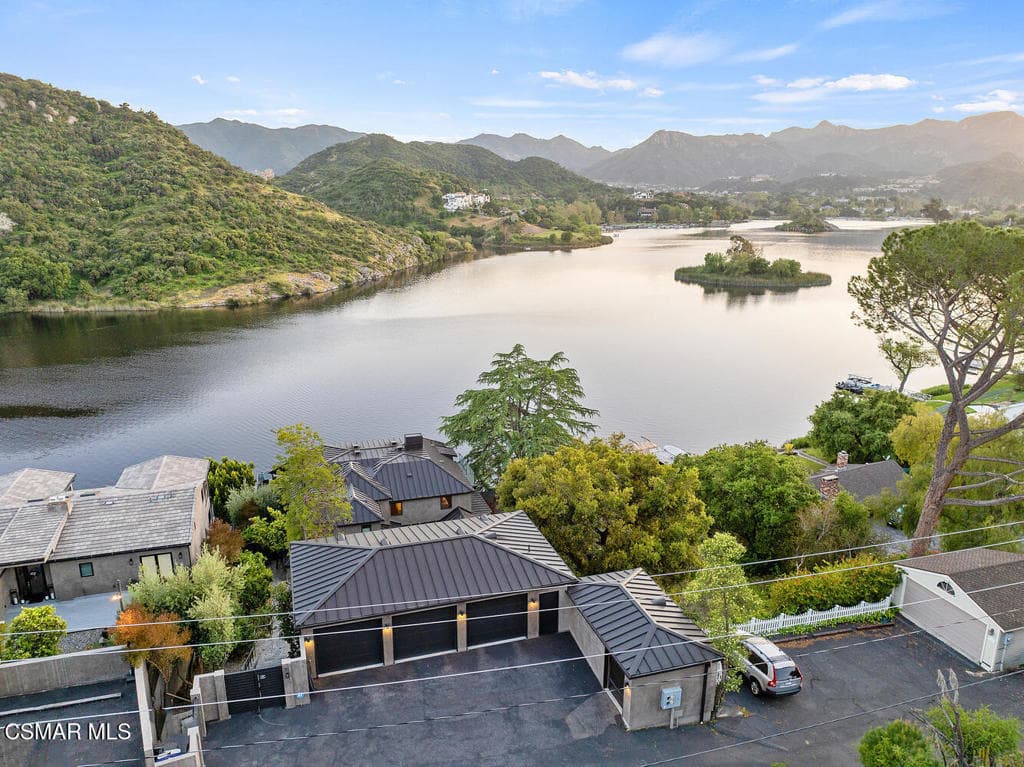 844 Lake Sherwood Drive