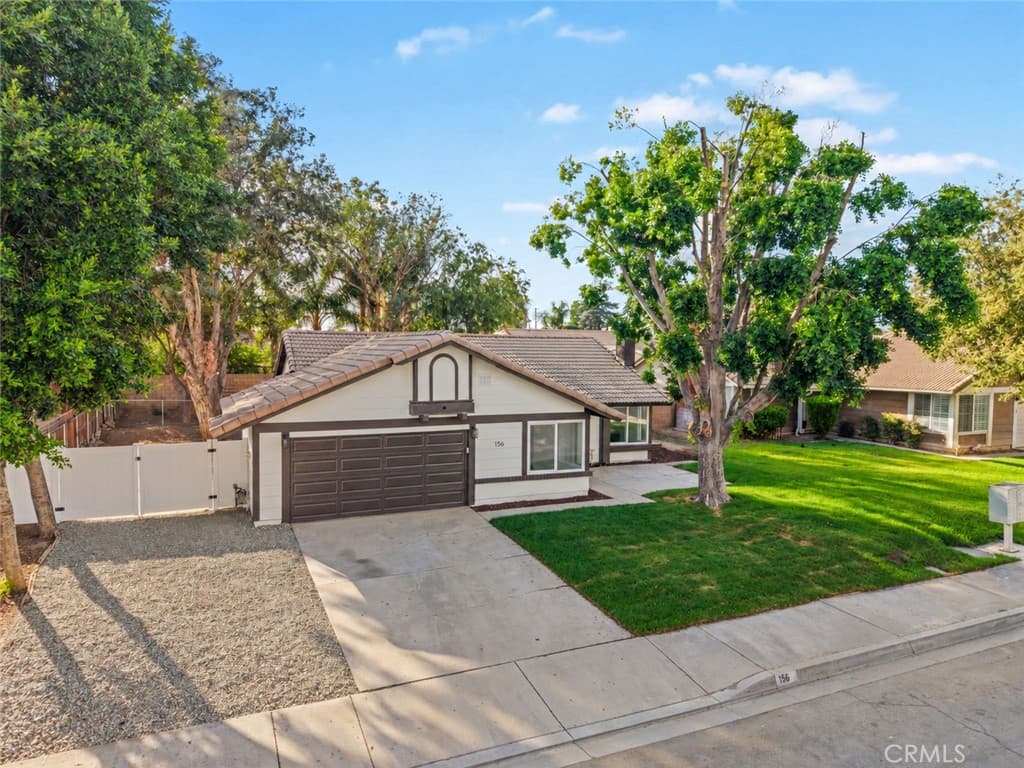 156 S Loretta Avenue