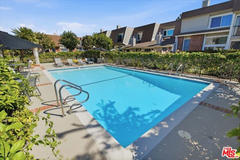 13065 Mindanao Way 8