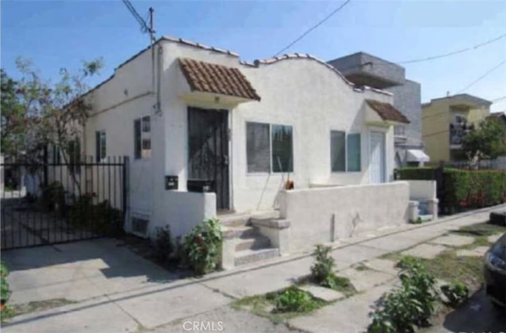 727 W 54th Street