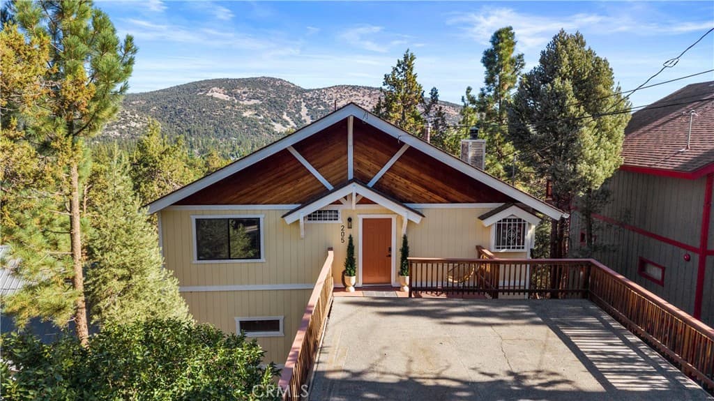 205 E Starr Drive