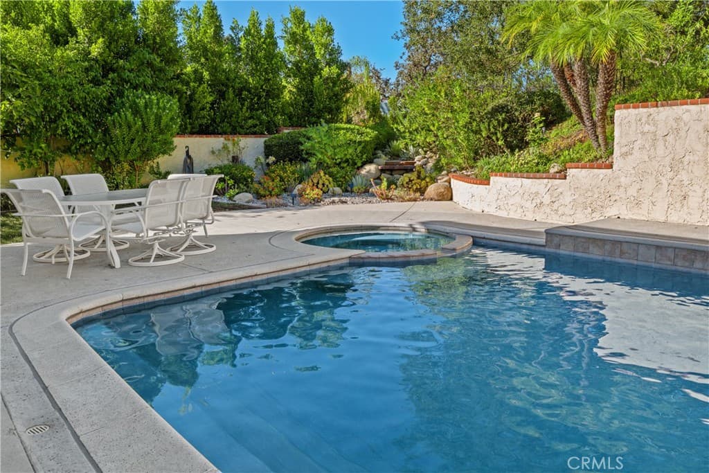 234 Fox Ridge Drive