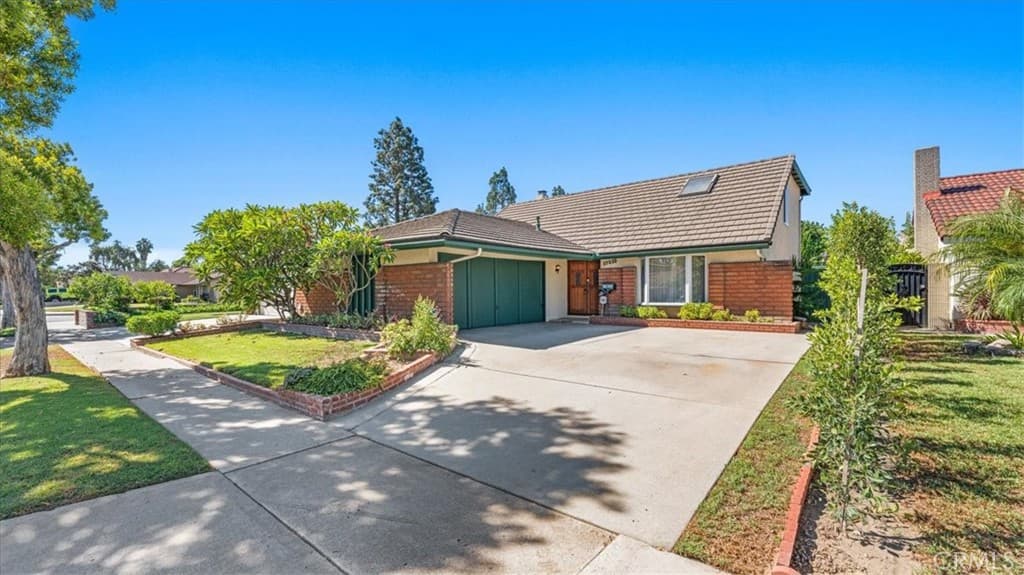 17213 Alfred Avenue