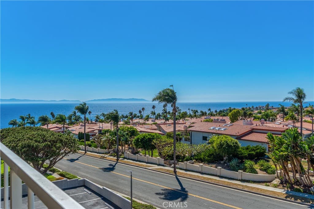 32646 Coastsite 304 D