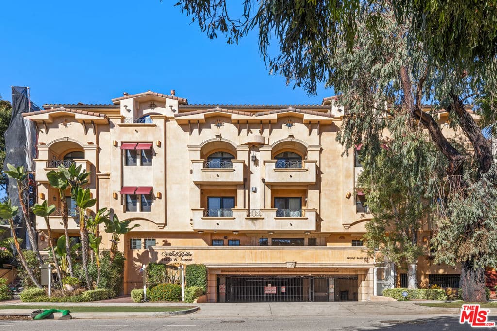 16123 W Sunset Boulevard 103