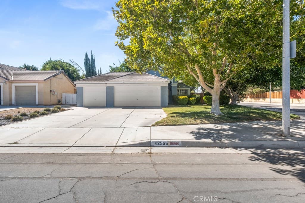 42555 La Gabriella Drive