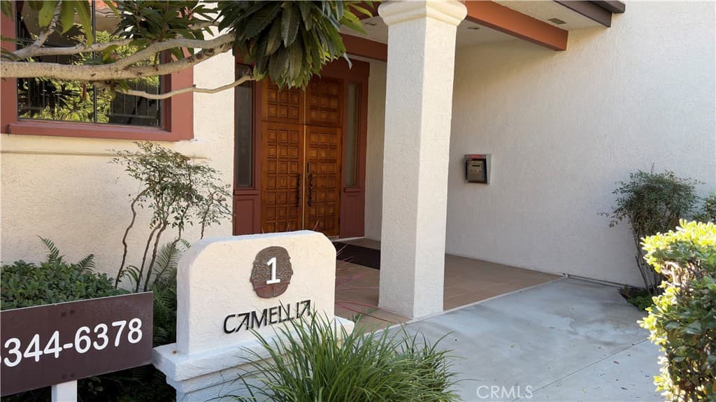 6358 Riviera Circle