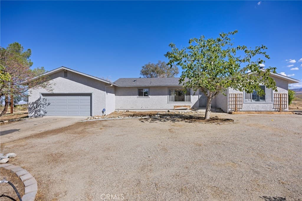 33036 E 165th Street