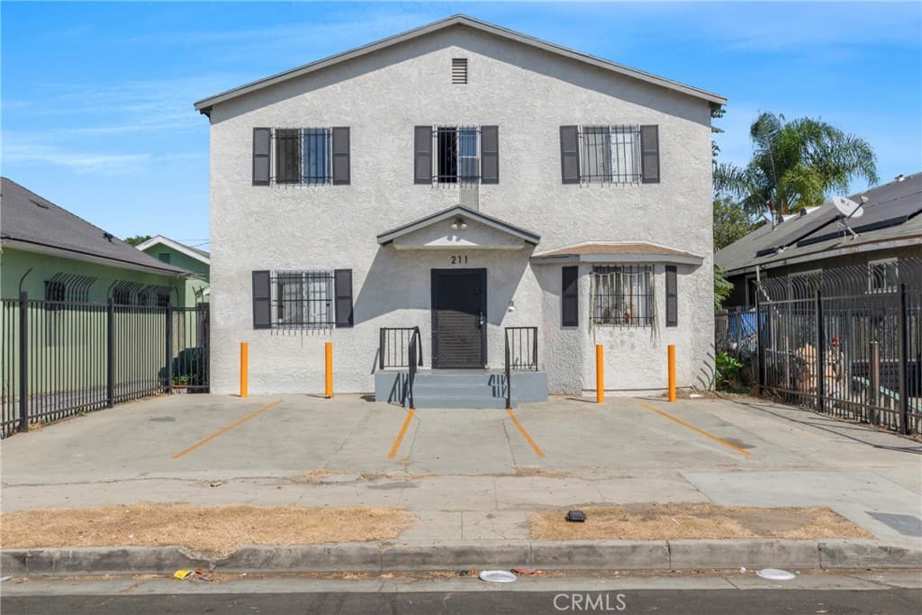 211 E 55th Street