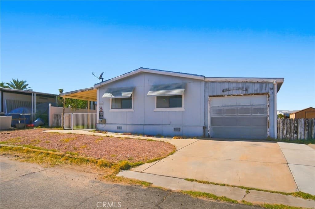 1212 Riverview