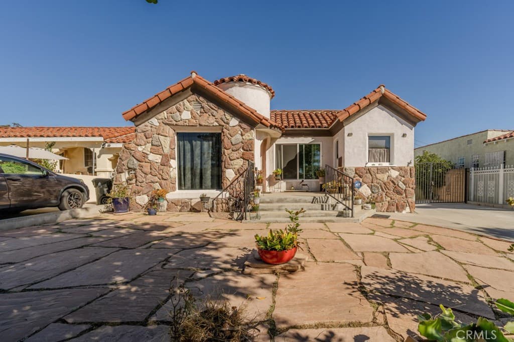 1539 W 94th Place