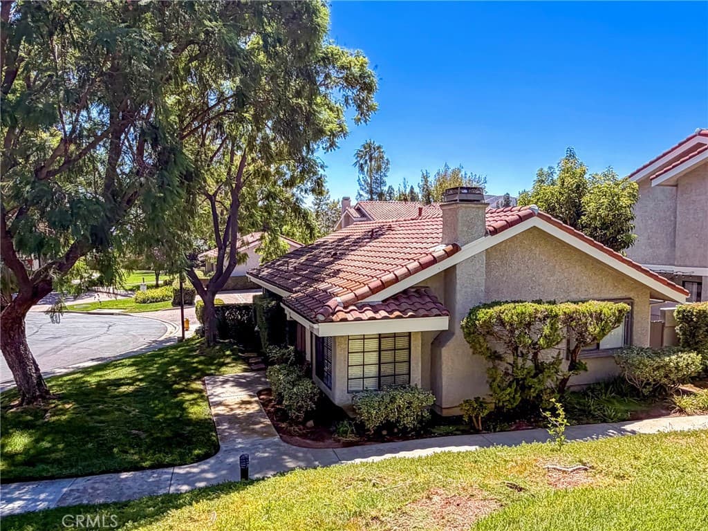929 Thistlegate