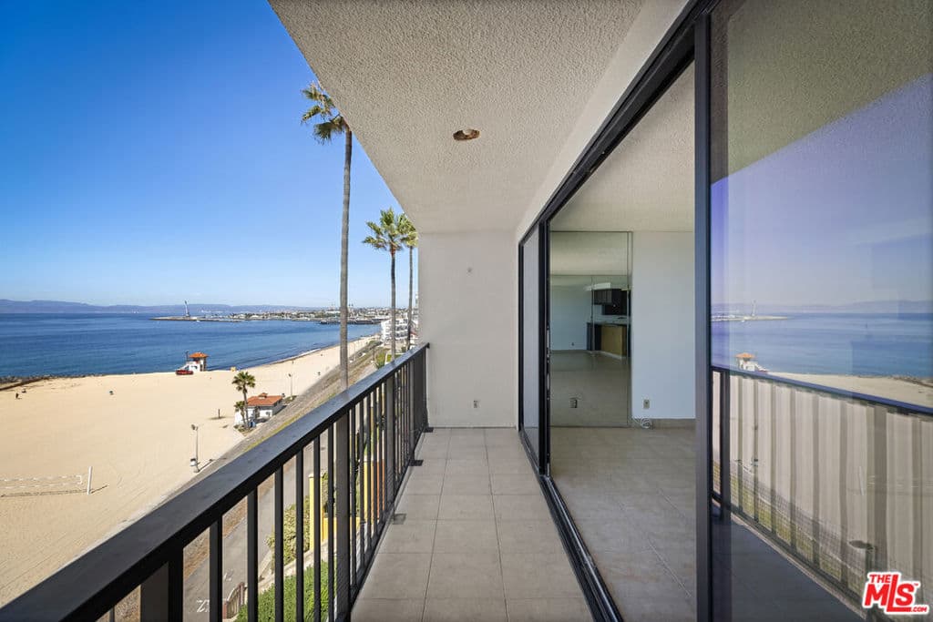 721 Esplanade 306