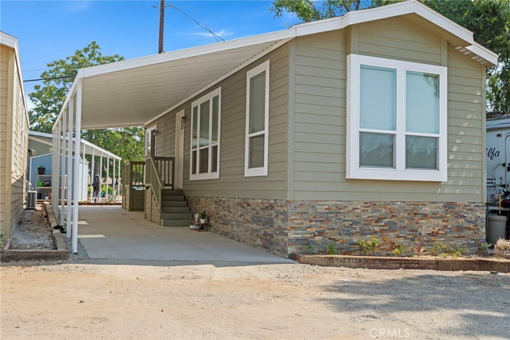 22113 Grand Terrace Road