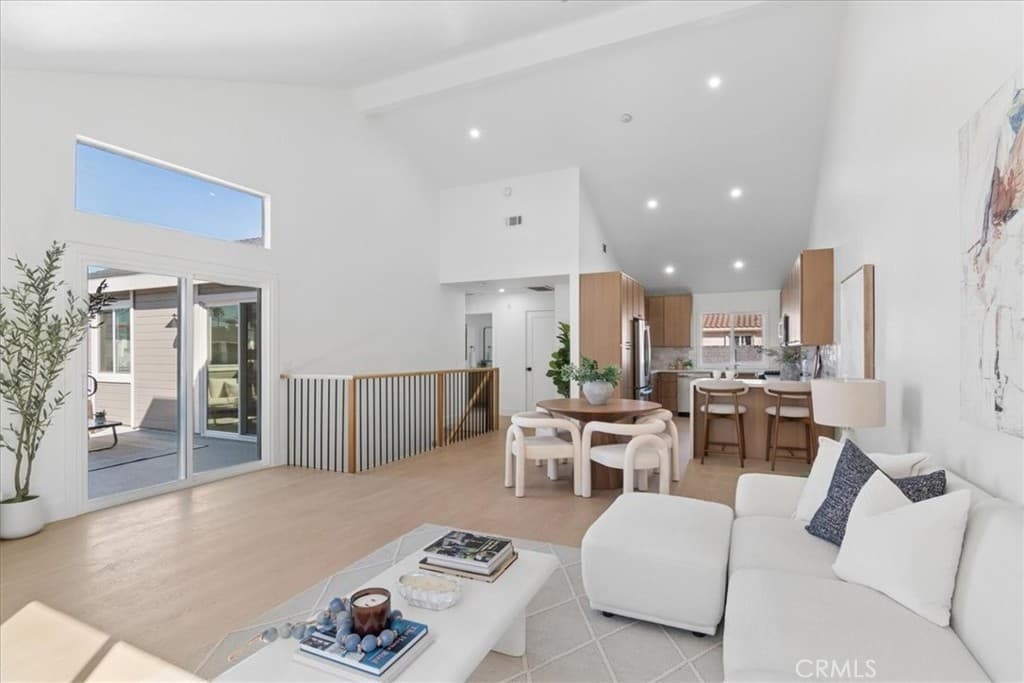 2314 Vanderbilt A