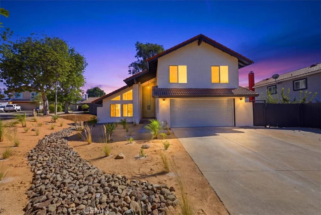 1580 Lakewood