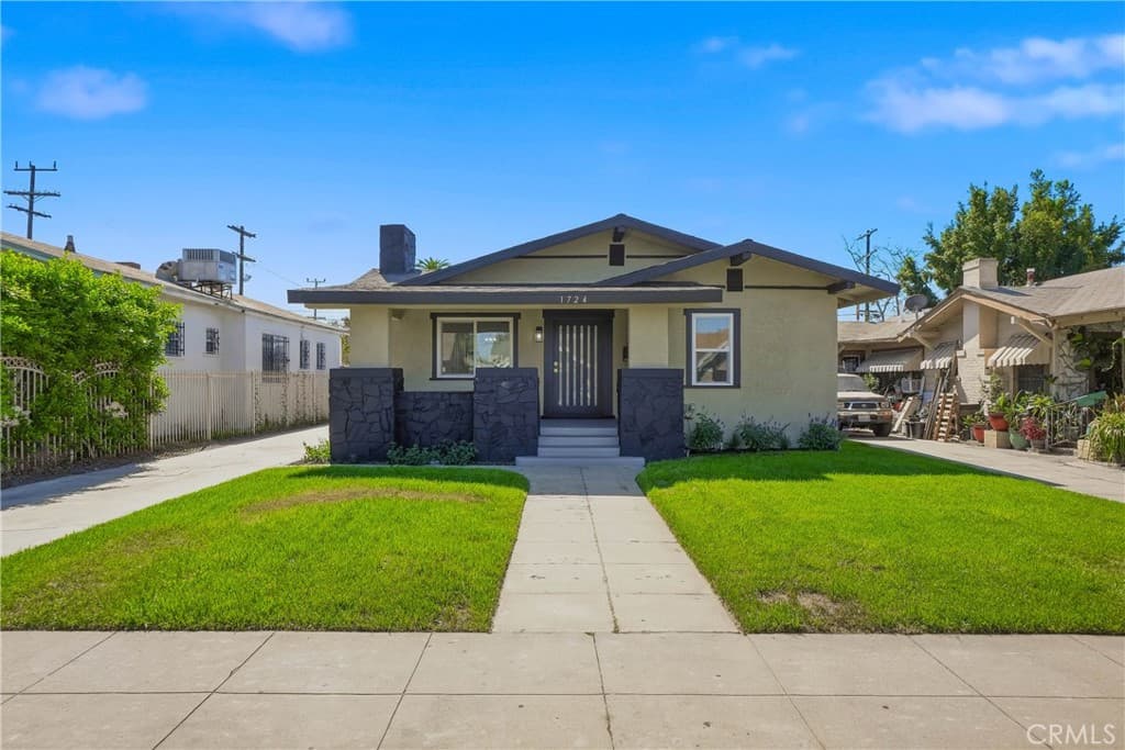 1724 W 43rd Street