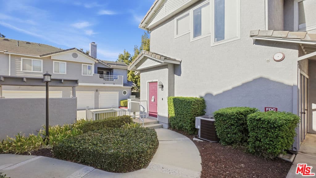 6631 Laurelton Lane 204