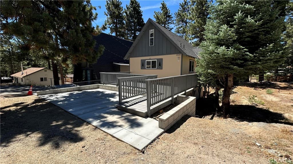 33283 Holcomb Creek