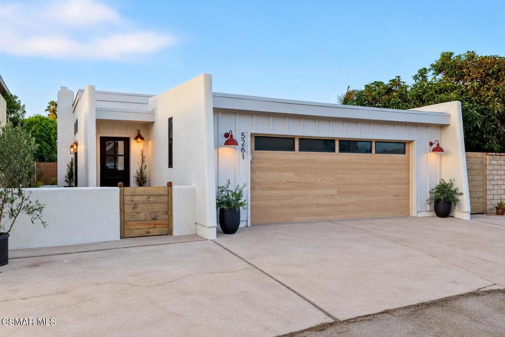 5261 Reef Way