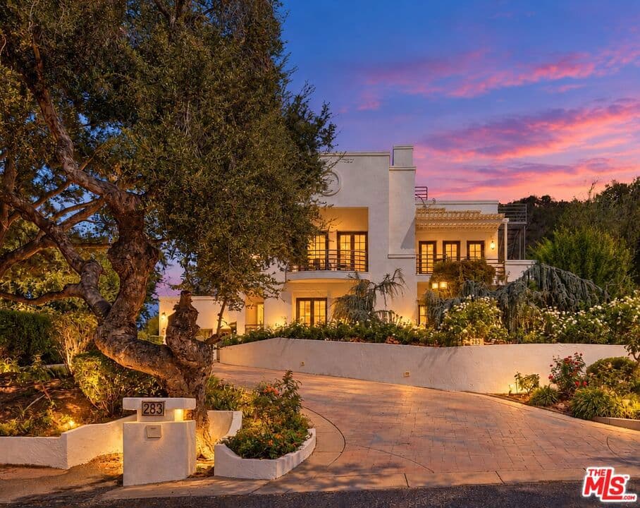 283 Lake Sherwood Drive