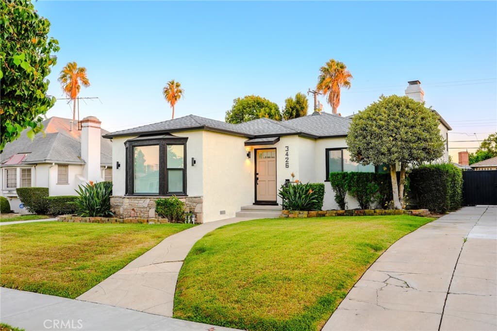 3426 W 82nd