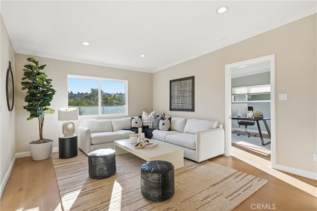 27569 Longhill