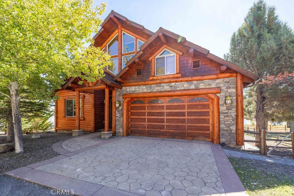 42489 Bear Loop