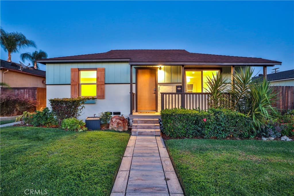 664 N 8th Avenue