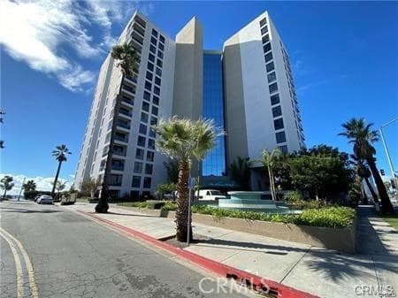 1310 E Ocean 407