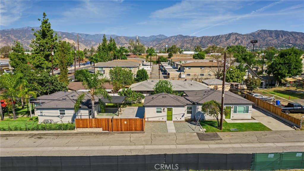 232 S Azusa