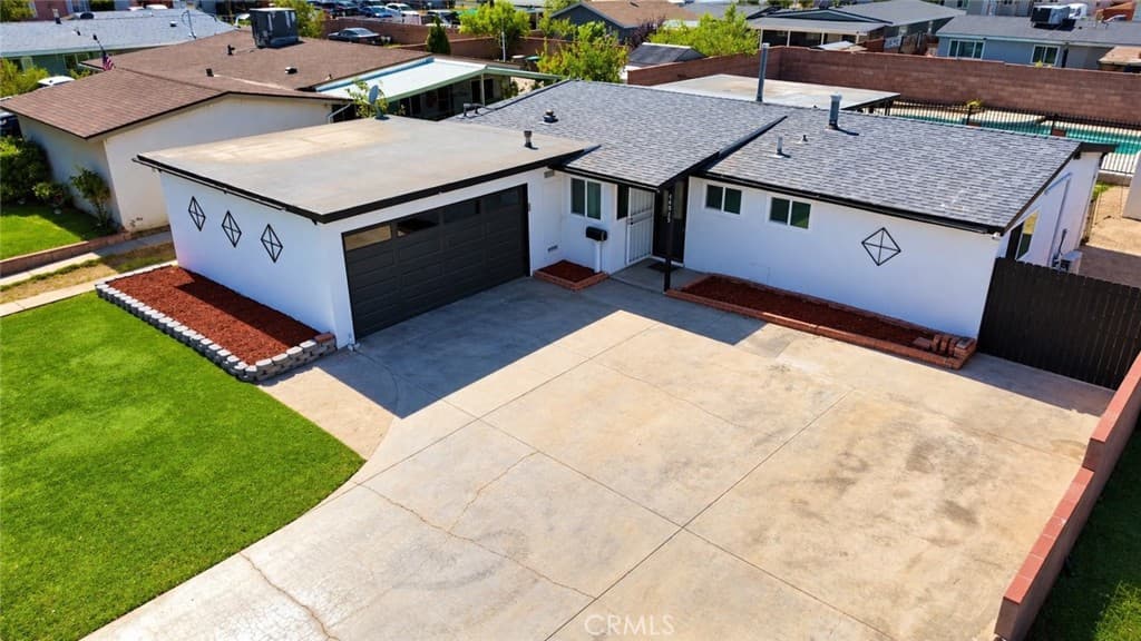 44015 3rd E
