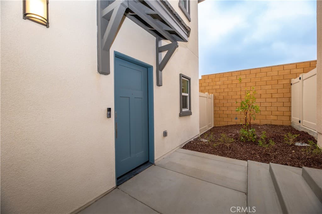 8189 Aventus Lane