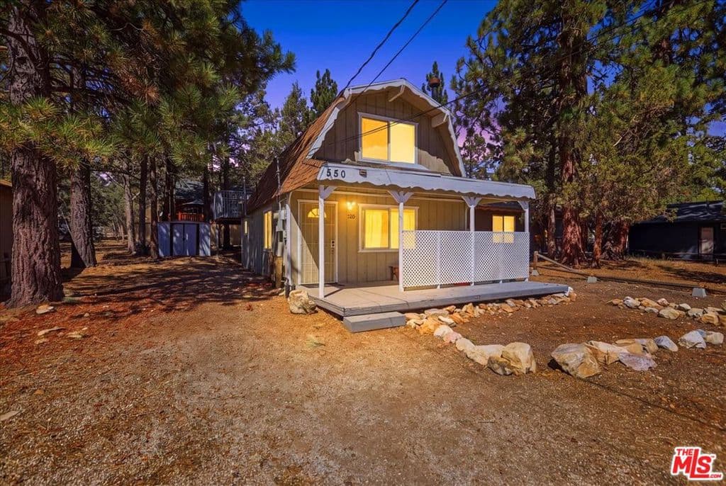 550 Pine Lane