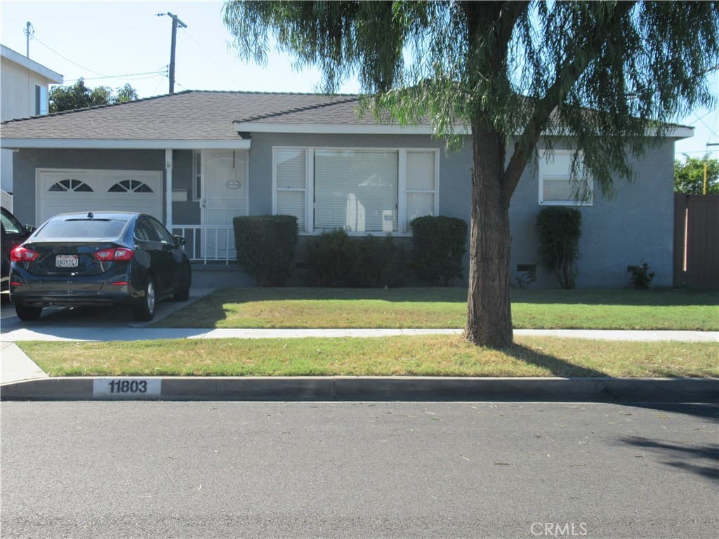 11803 Gard Avenue