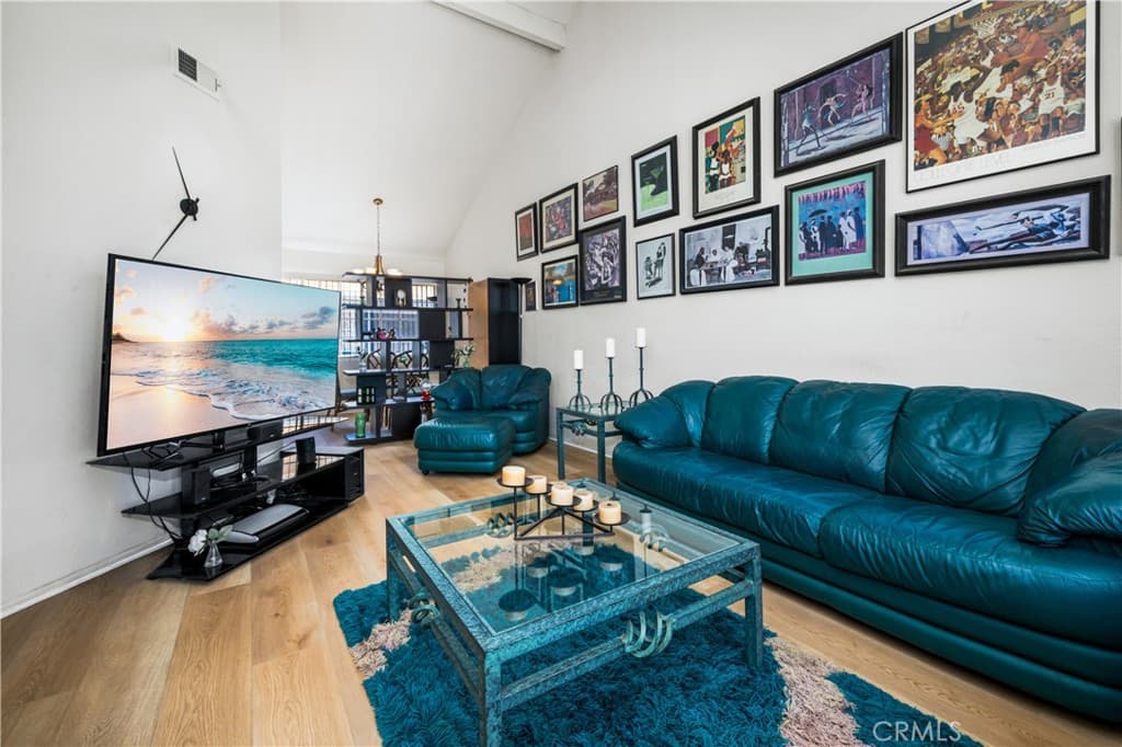 515 E Hazel 6