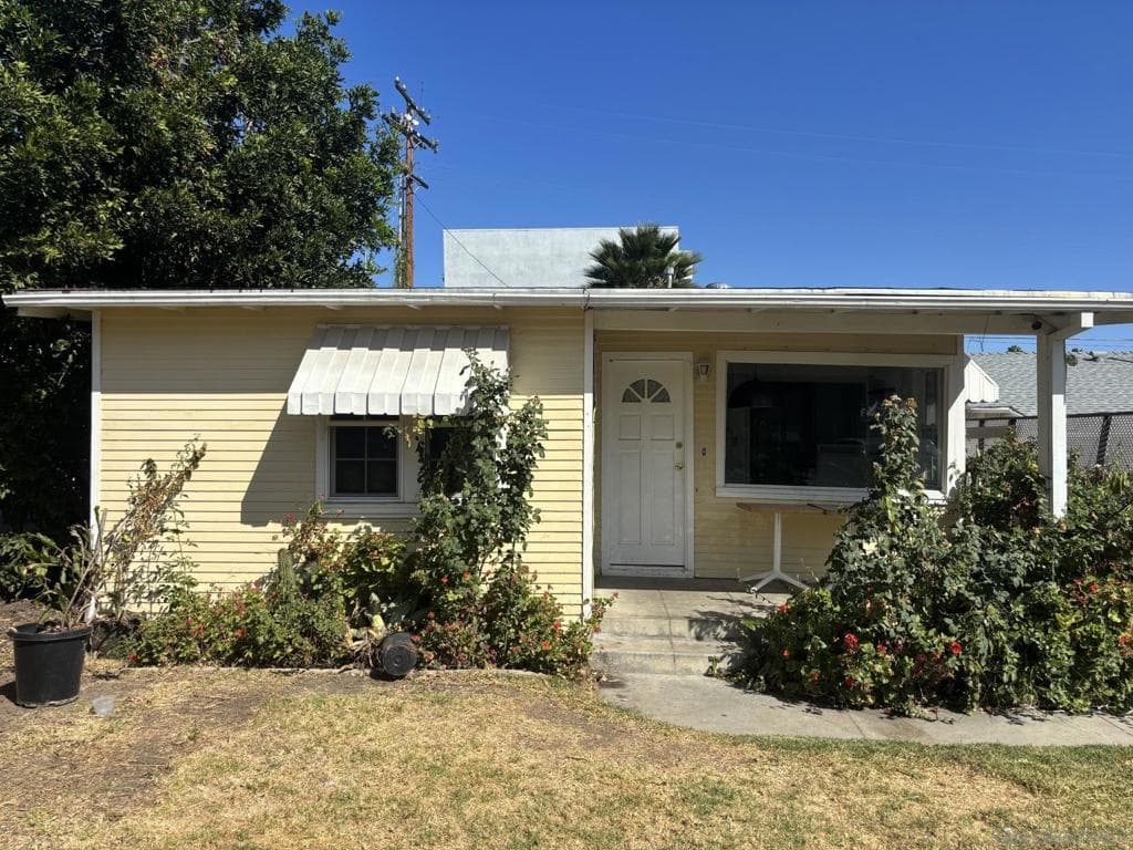 1144 Thompson Ave
