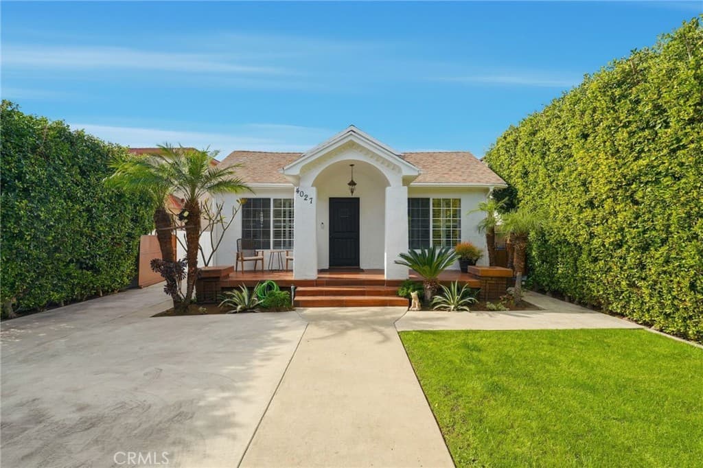 4027 La Salle