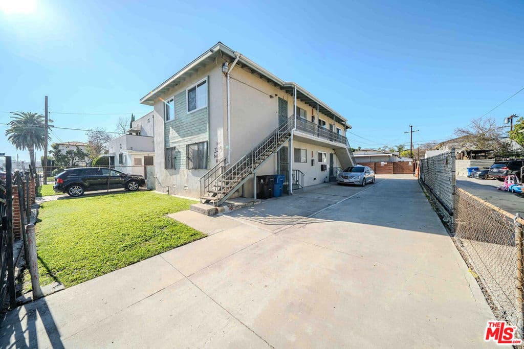 3209 Andrita Street