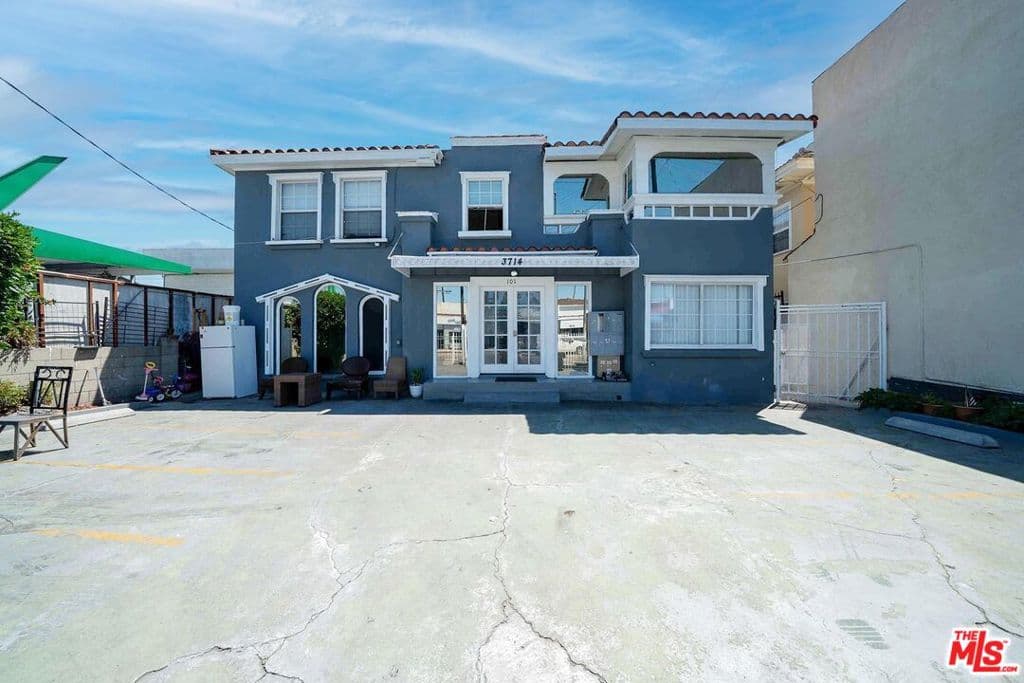3714 W Pico Boulevard