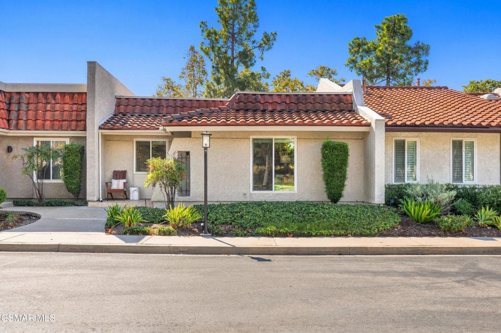 2555 Northlake Circle
