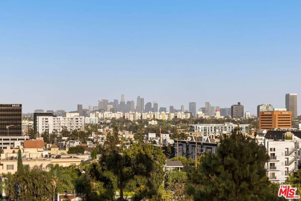 100 S Doheny Drive 607
